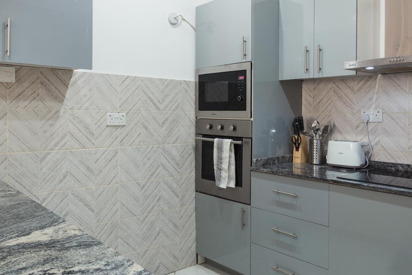 The Avery Apartments At Odomaa Place, East Airport 아크라 외부 사진
